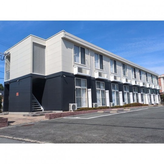 レオパレスユニバサイド黒髪