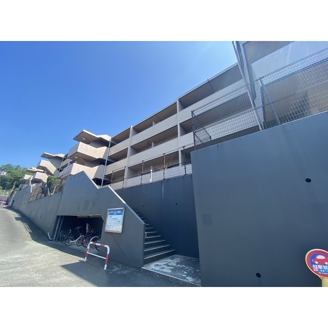 コアマンション室園台 C303号