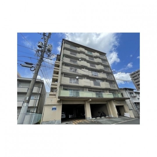 サクライースト