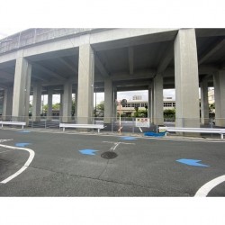 新町高架下第4駐車場 (0015)