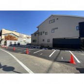 新町4丁目高麗門駐車場