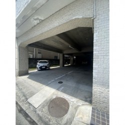大江ハイツ(駐車場)