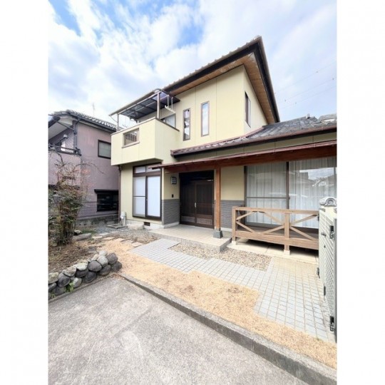 長嶺南8丁目戸建て