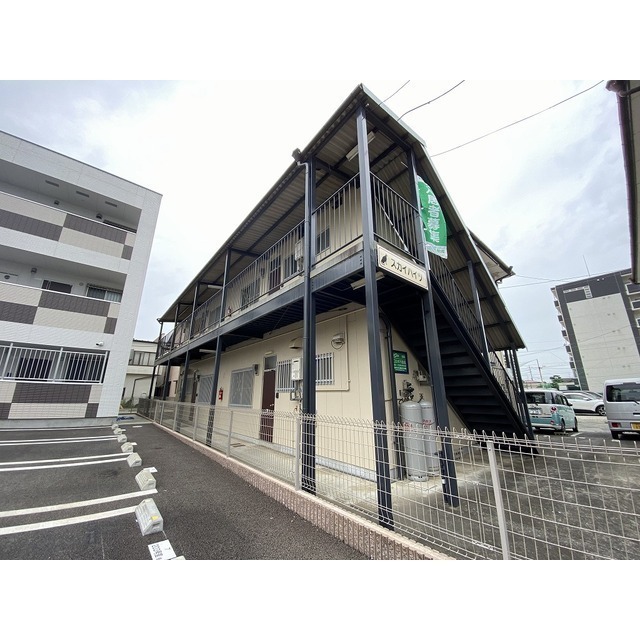 スカイハイツ月極駐車場