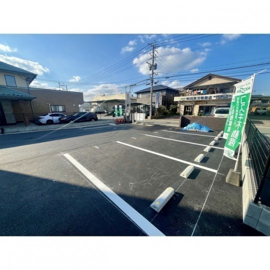 Heliodor miho B 月極駐車場