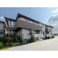 シャーメゾン沼山津