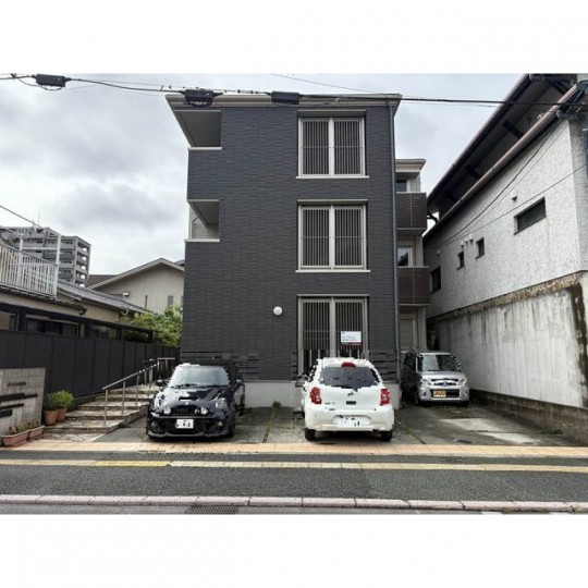 プレミアス新屋敷