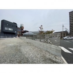 黒髪3丁目駐車場