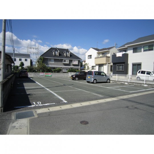 熊本市中央区の月極駐車場 コスギ不動産